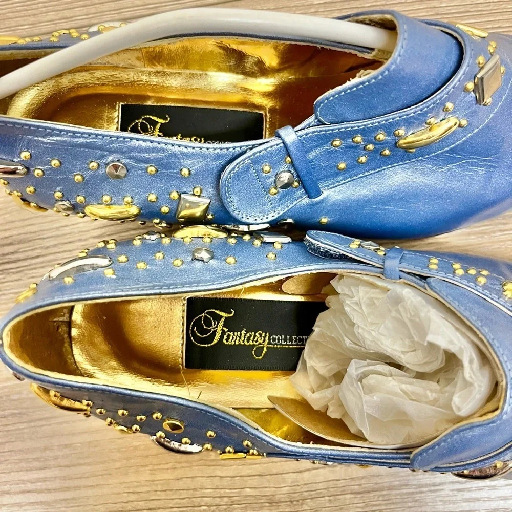 Fantasy Vintage 1980s Blue Leather Pumps - Size 7.5 Sculptural Jewel-Like Studs